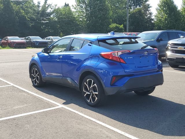 Used 2019 Toyota C-HR XLE FWD image 4