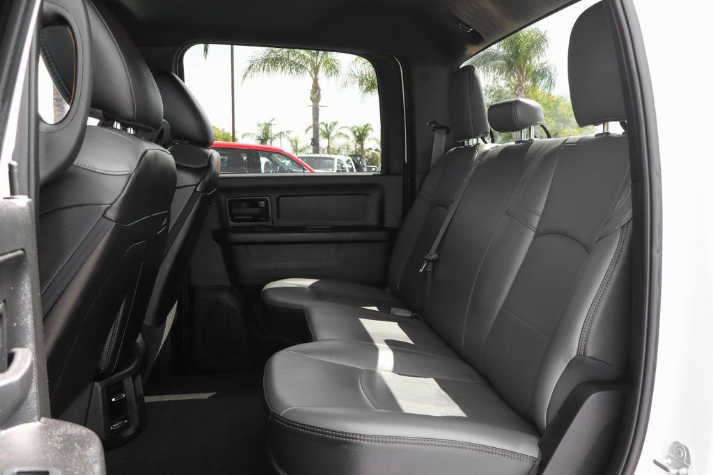 Used 2021 RAM 5500 Tradesman w/ Chrome Appearance Group image 32