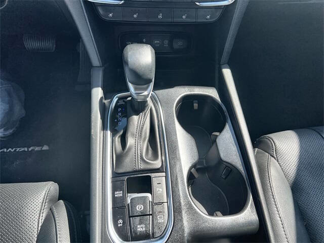 Used 2020 Hyundai Santa Fe Limited w/ Cargo Package image 7