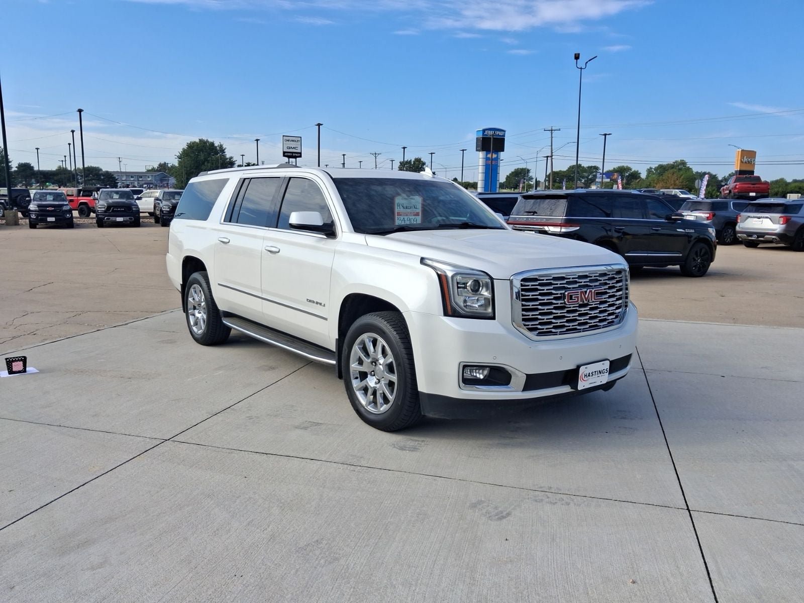 Used 2019 GMC Yukon XL Denali w/ Open Road Package AWD/4WD image 7
