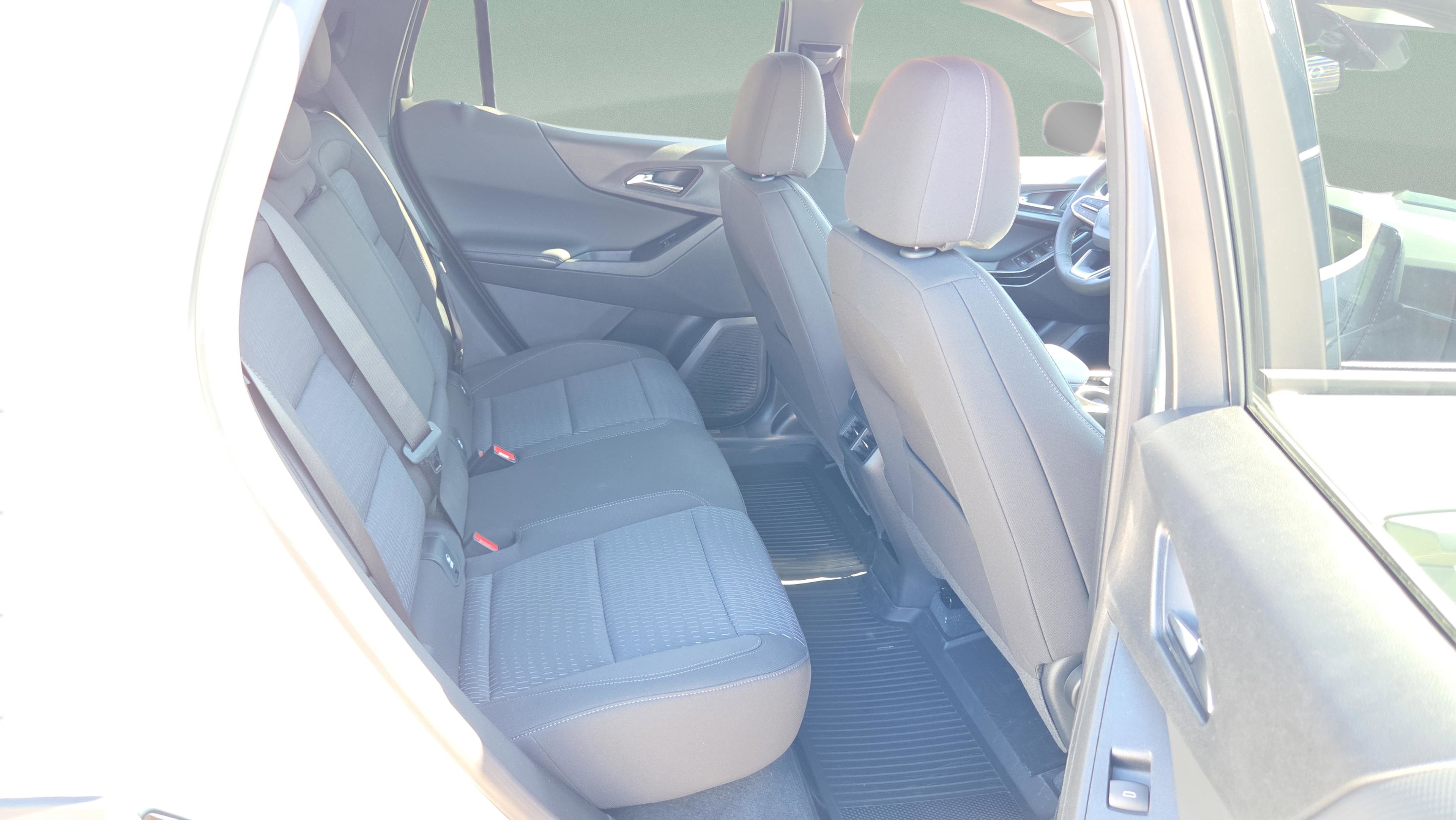 New 2026 Chevrolet Equinox LT image 28