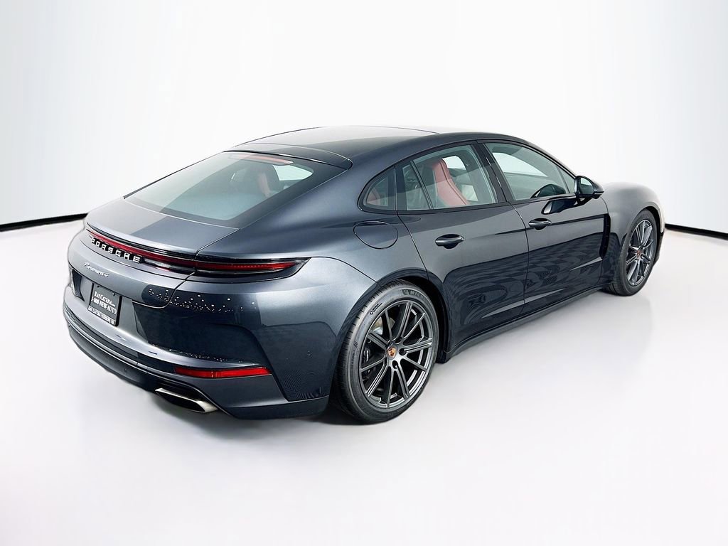 New 2026 Porsche Panamera 4 image 9
