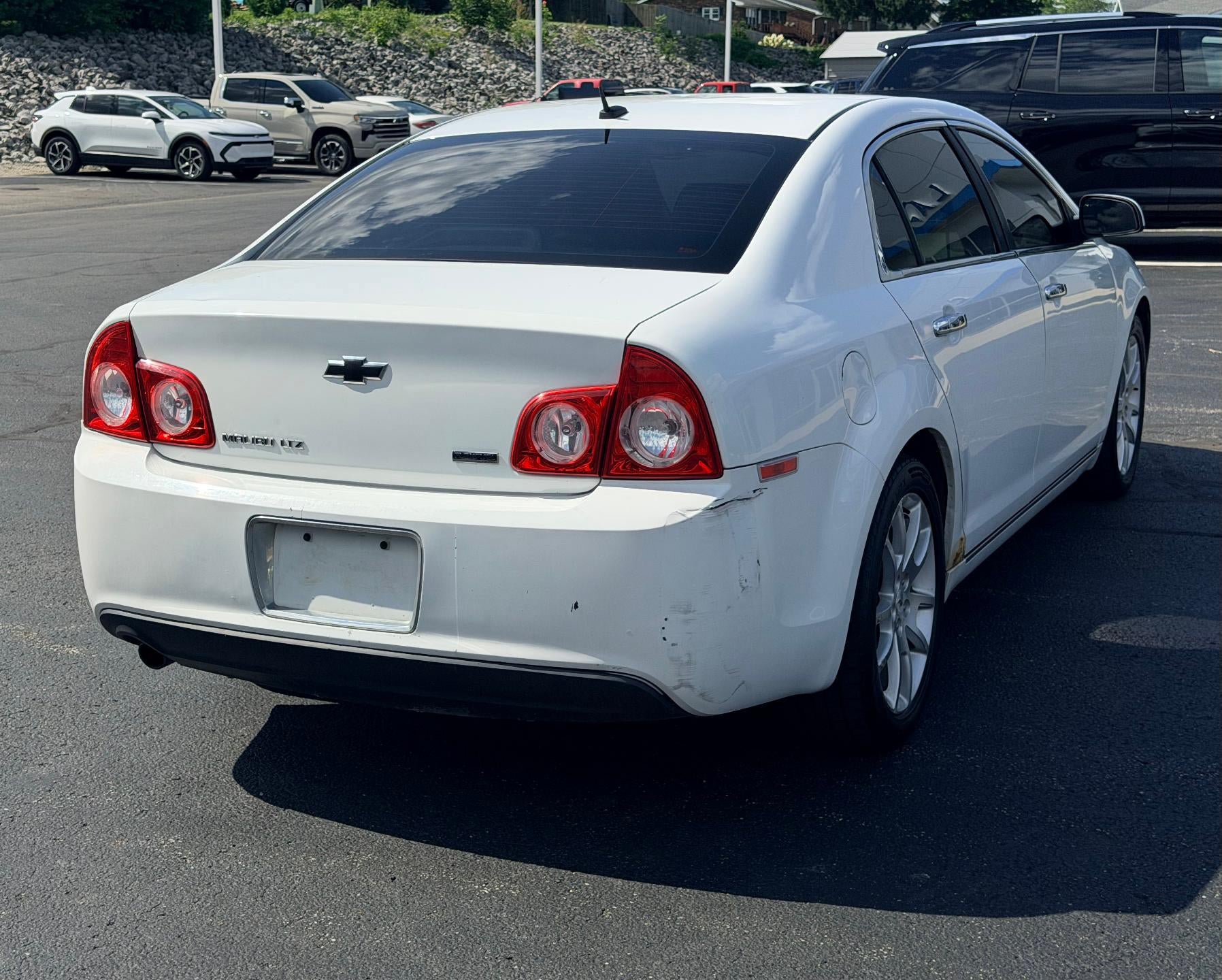 Used 2011 Chevrolet Malibu LTZ FWD image 5