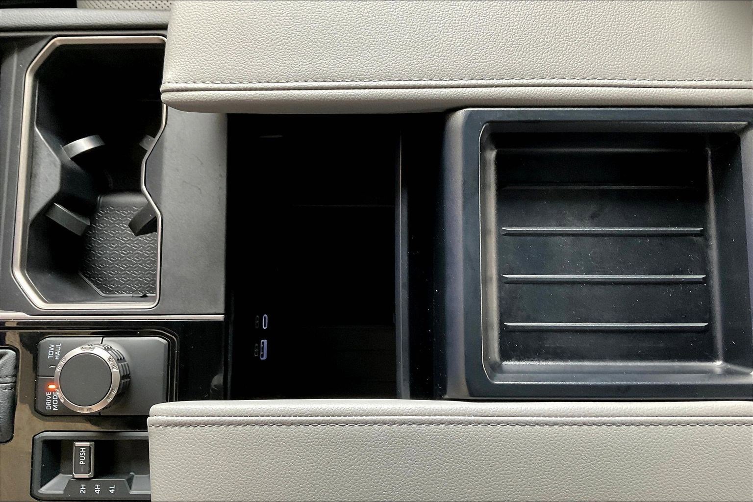 Used 2025 Toyota Tundra Limited image 18