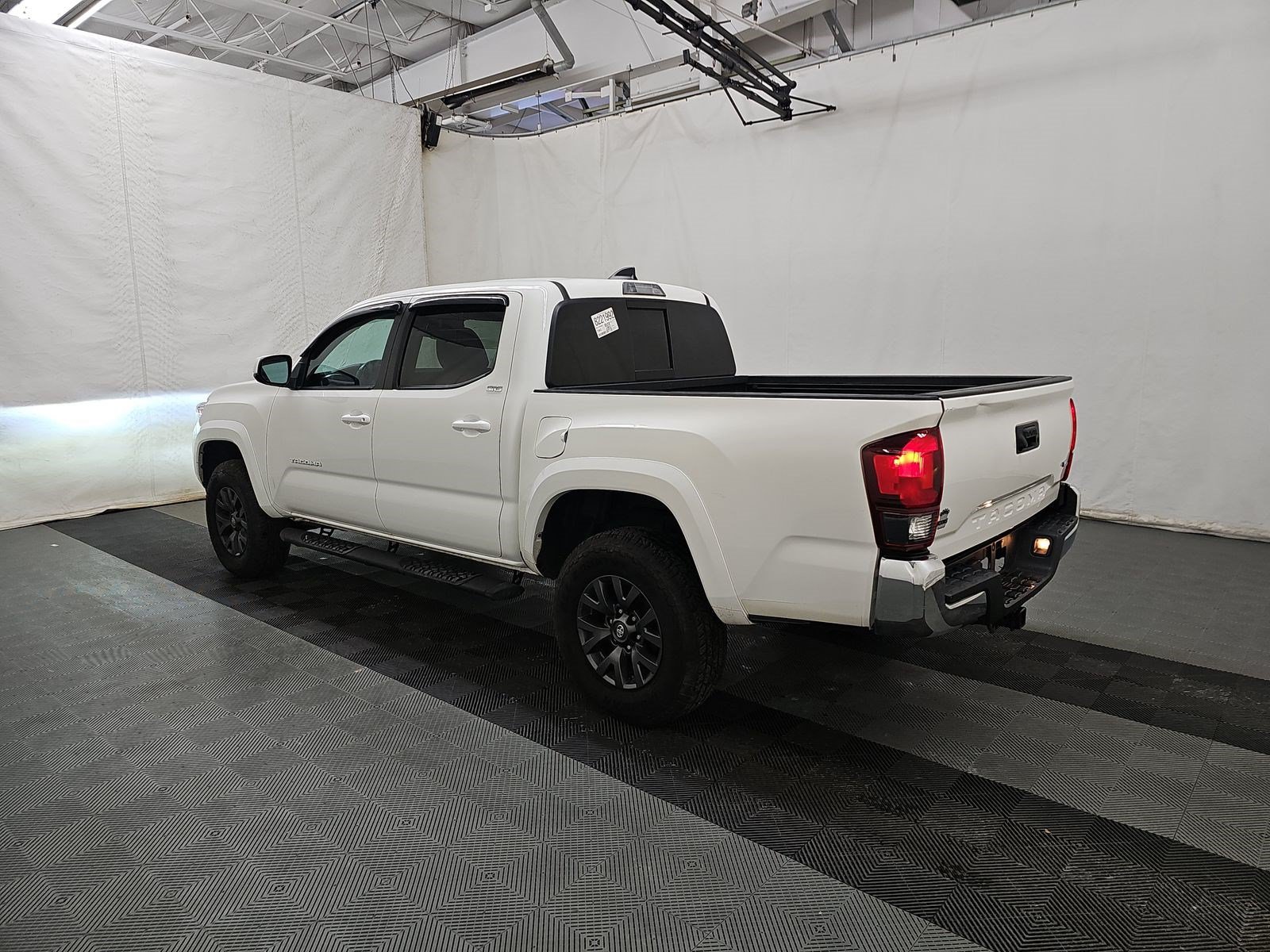 Used 2021 Toyota Tacoma SR5 RWD image 6