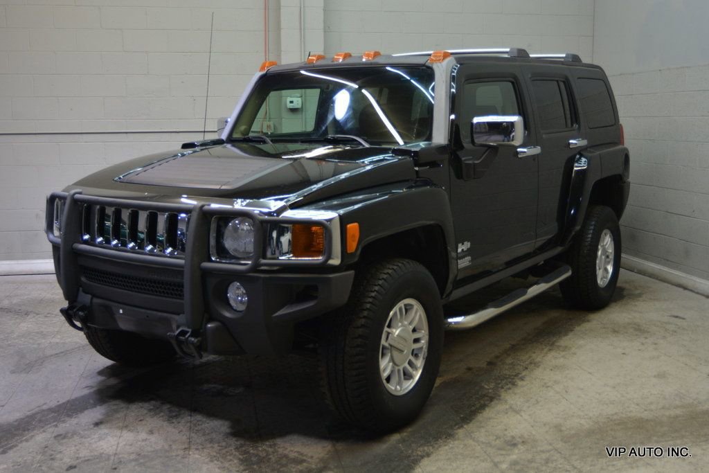 Used 2006 HUMMER H3 image 2