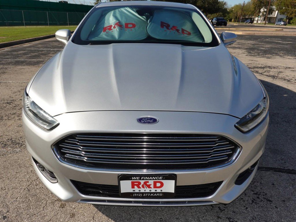 Used 2016 Ford Fusion Energi SE w/ Driver Assist Package image 2