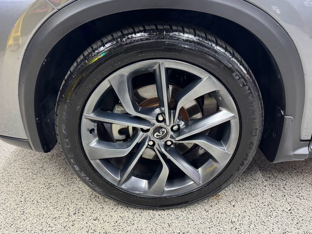 Used 2019 INFINITI QX50 Essential w/ Sensory Package AWD/4WD image 37