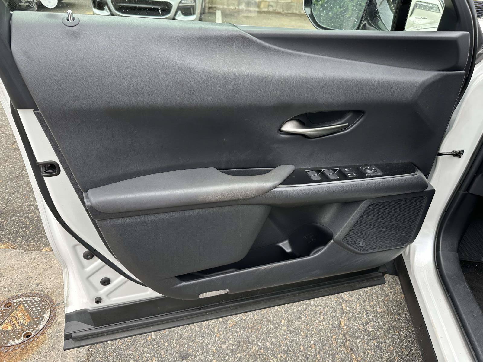 Used 2019 Lexus UX 250h AWD/4WD image 11
