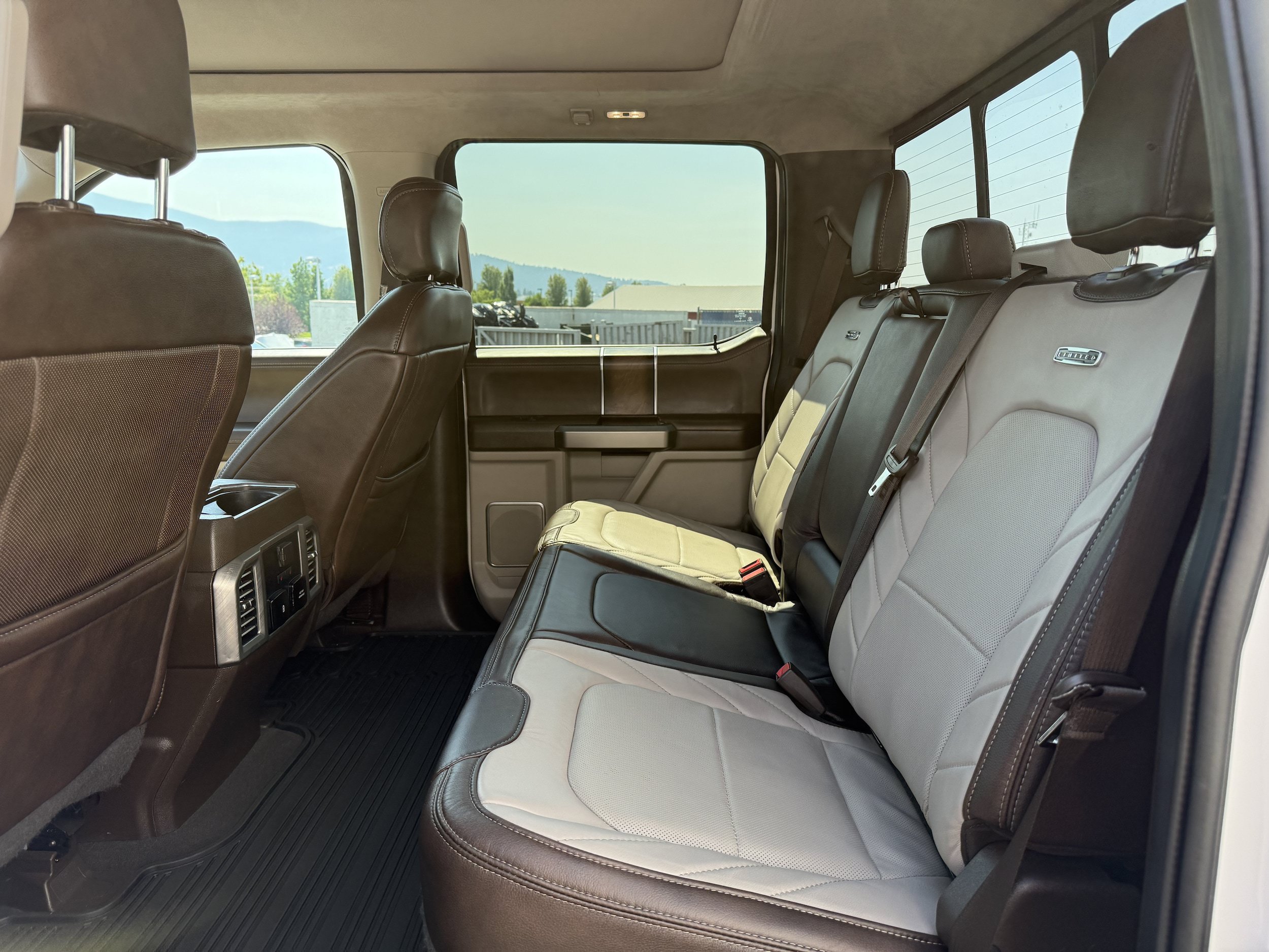 Used 2019 Ford F350 Limited AWD/4WD image 18