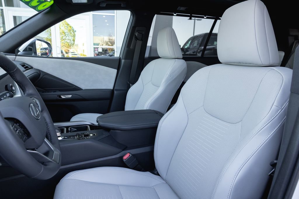 Used 2026 Lexus TX 350 AWD w/ Technology Package image 11