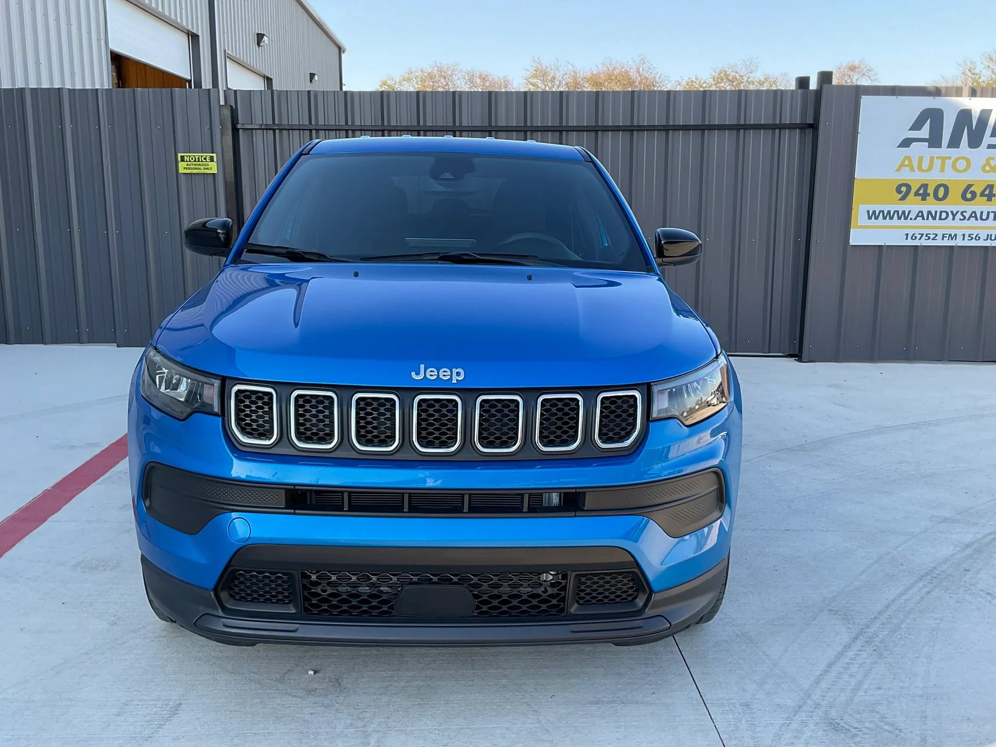 Used 2023 Jeep Compass Sport AWD/4WD image 2