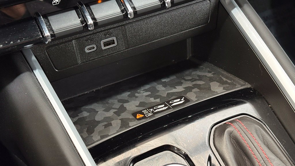Used 2023 Chevrolet Colorado Z71 w/ Z71 Convenience Package 2 AWD/4WD image 40