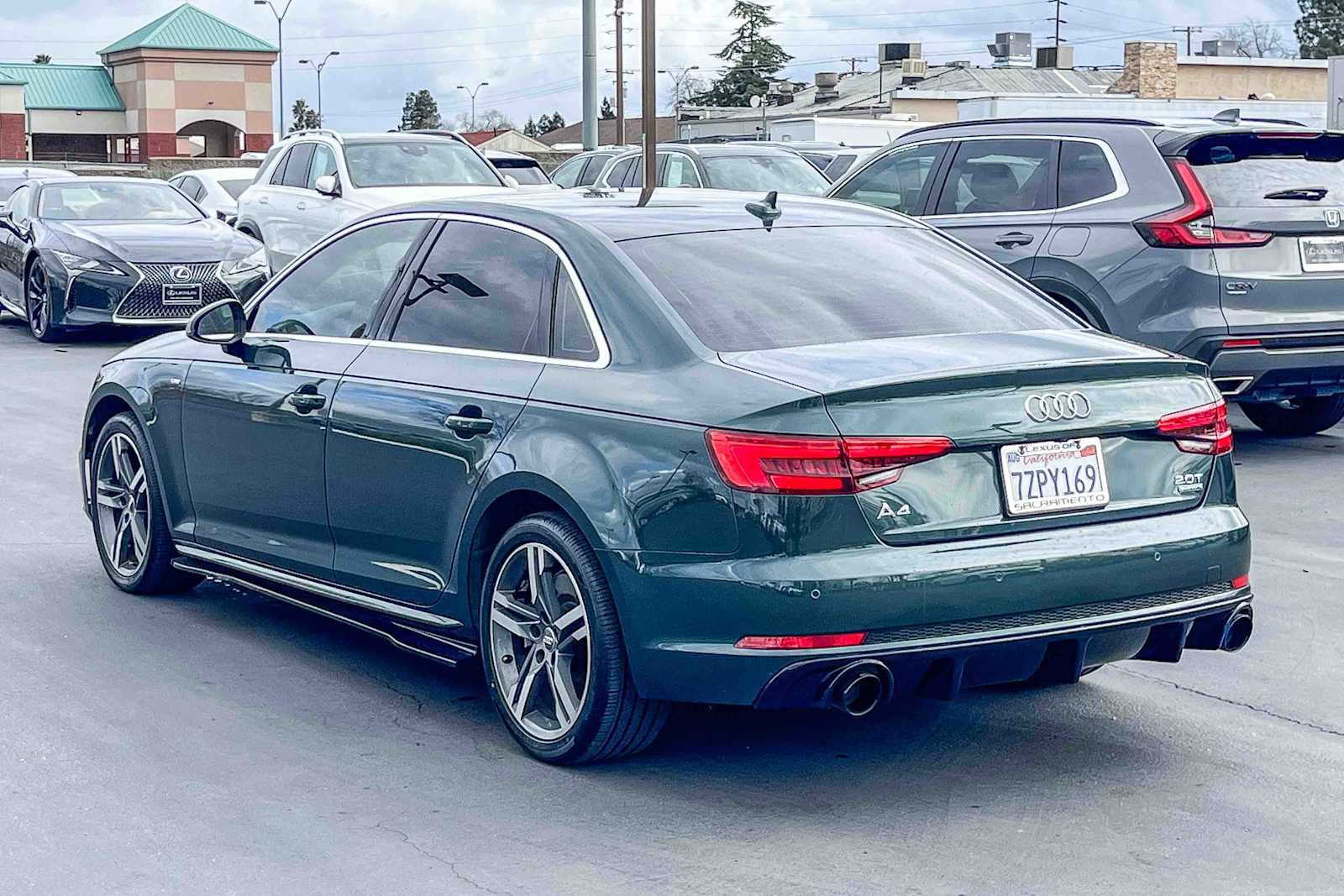 Used 2017 Audi A4 2.0T Premium Plus w/ Premium Plus Package image 2