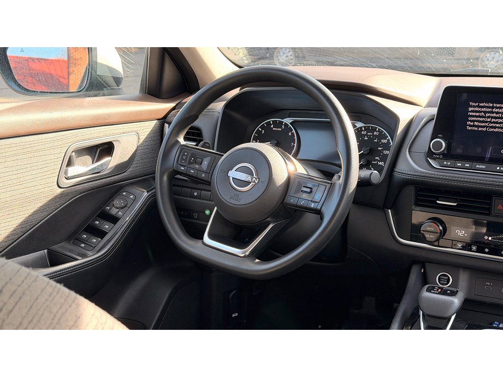 Used 2023 Nissan Rogue SV AWD/4WD image 17