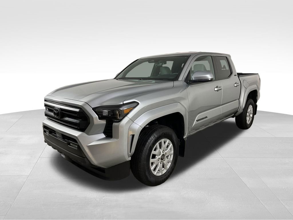 Used 2025 Toyota Tacoma SR5 image 4