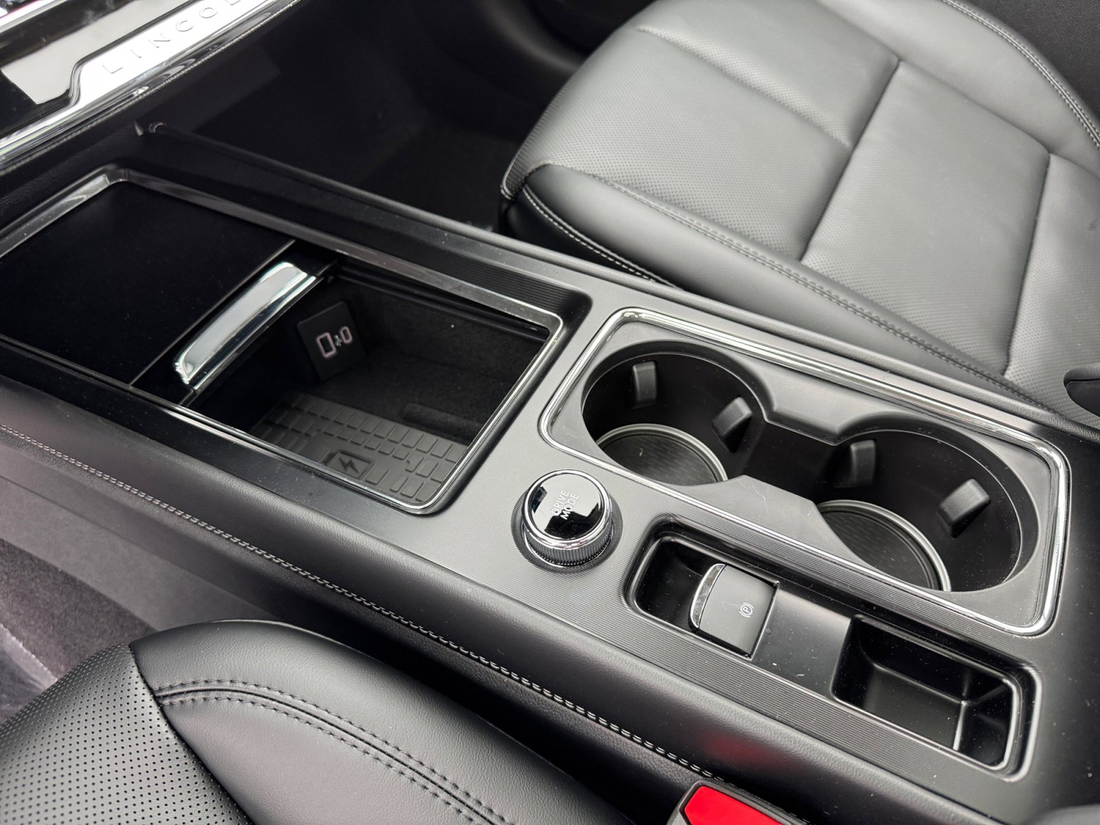 New 2026 Lincoln Corsair Premiere AWD/4WD image 14