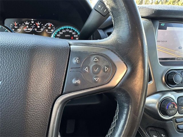 Used 2017 Chevrolet Suburban LT w/ LT Signature Package image 11