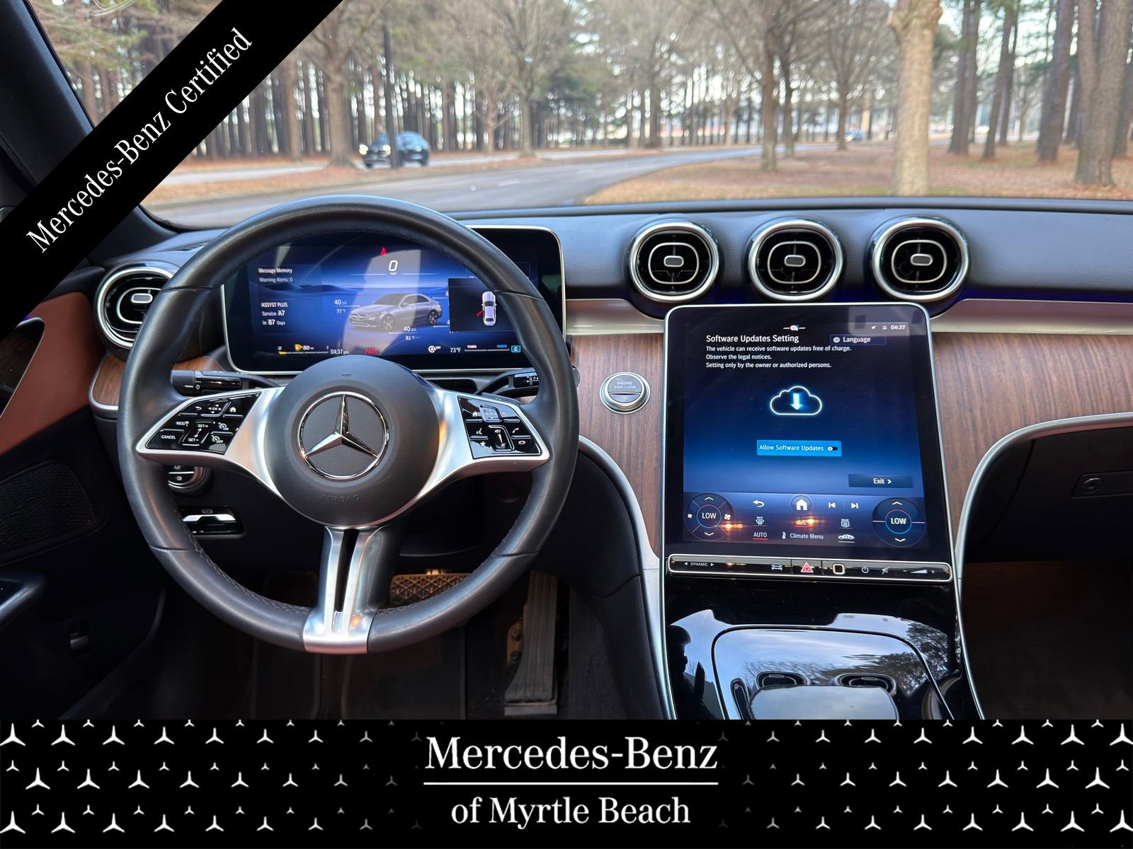 Used 2023 Mercedes-Benz C 300 4MATIC Sedan image 3