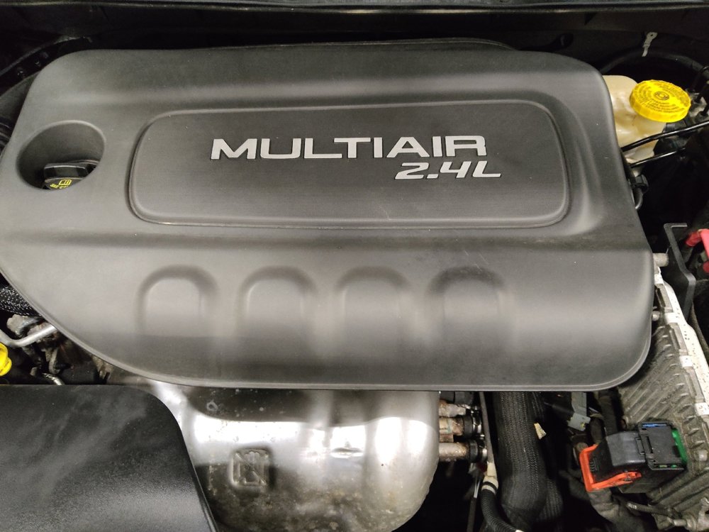 Used 2015 Jeep Cherokee Latitude w/ Cold Weather Group image 30