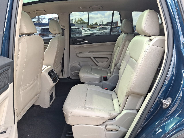 Used 2018 Volkswagen Atlas SEL w/ R-Line Package AWD/4WD image 10