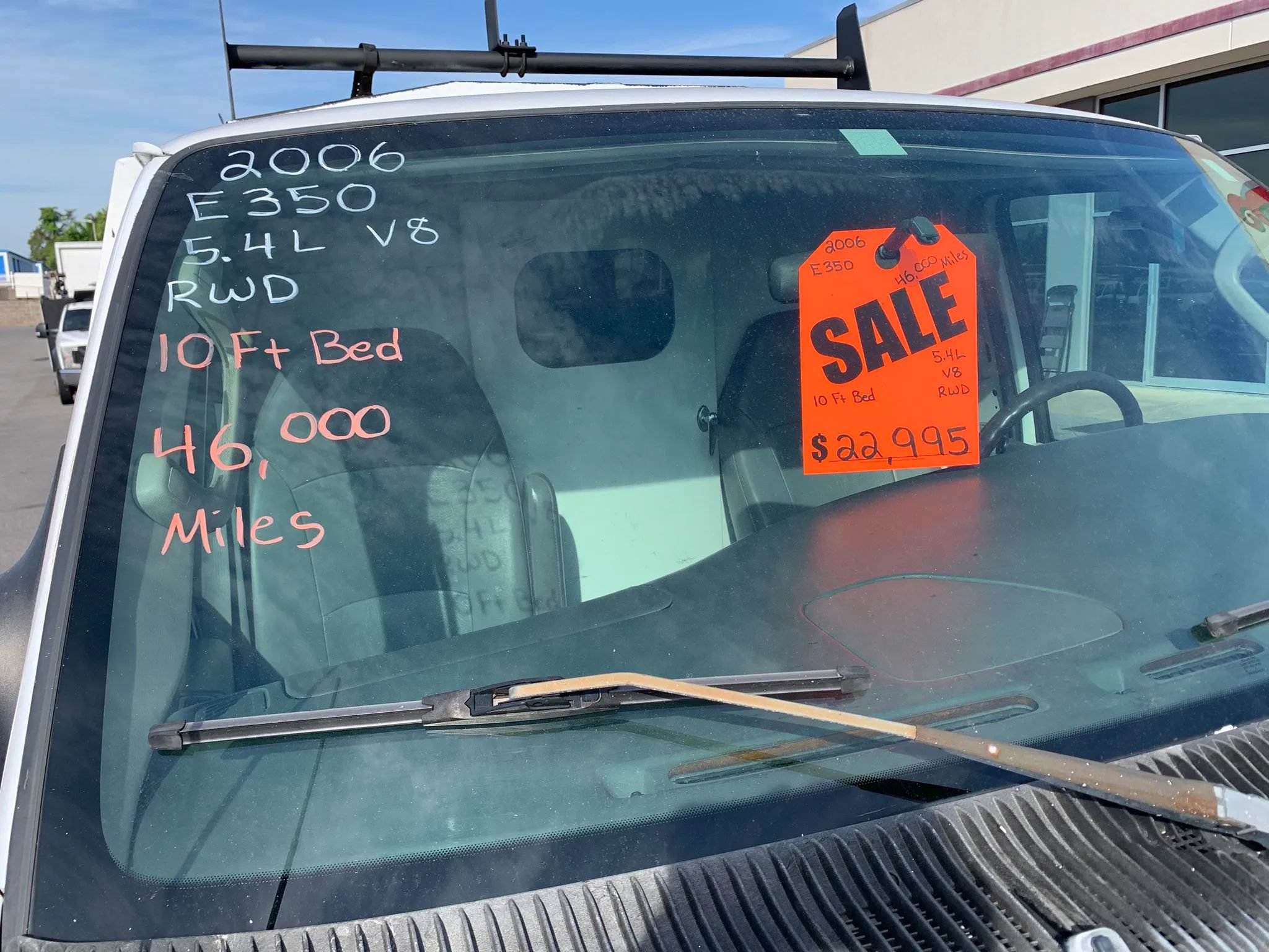 Used 2006 Ford E-350 and Econoline 350 Super Duty RWD image 3