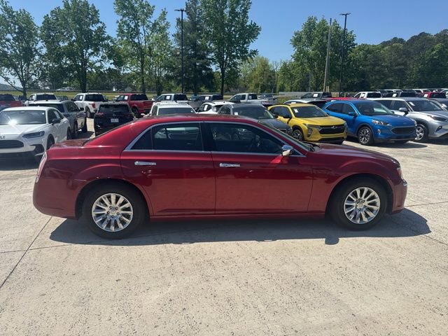 Used 2013 Chrysler 300 image 7