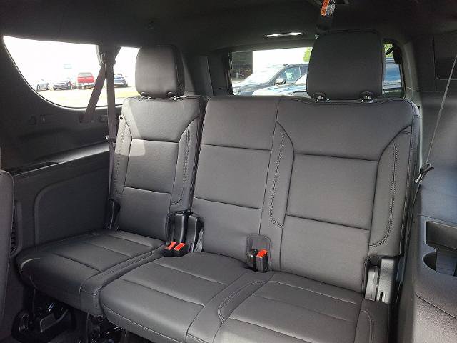 New 2027 Chevrolet Suburban LT w/ Comfort Package AWD/4WD image 6