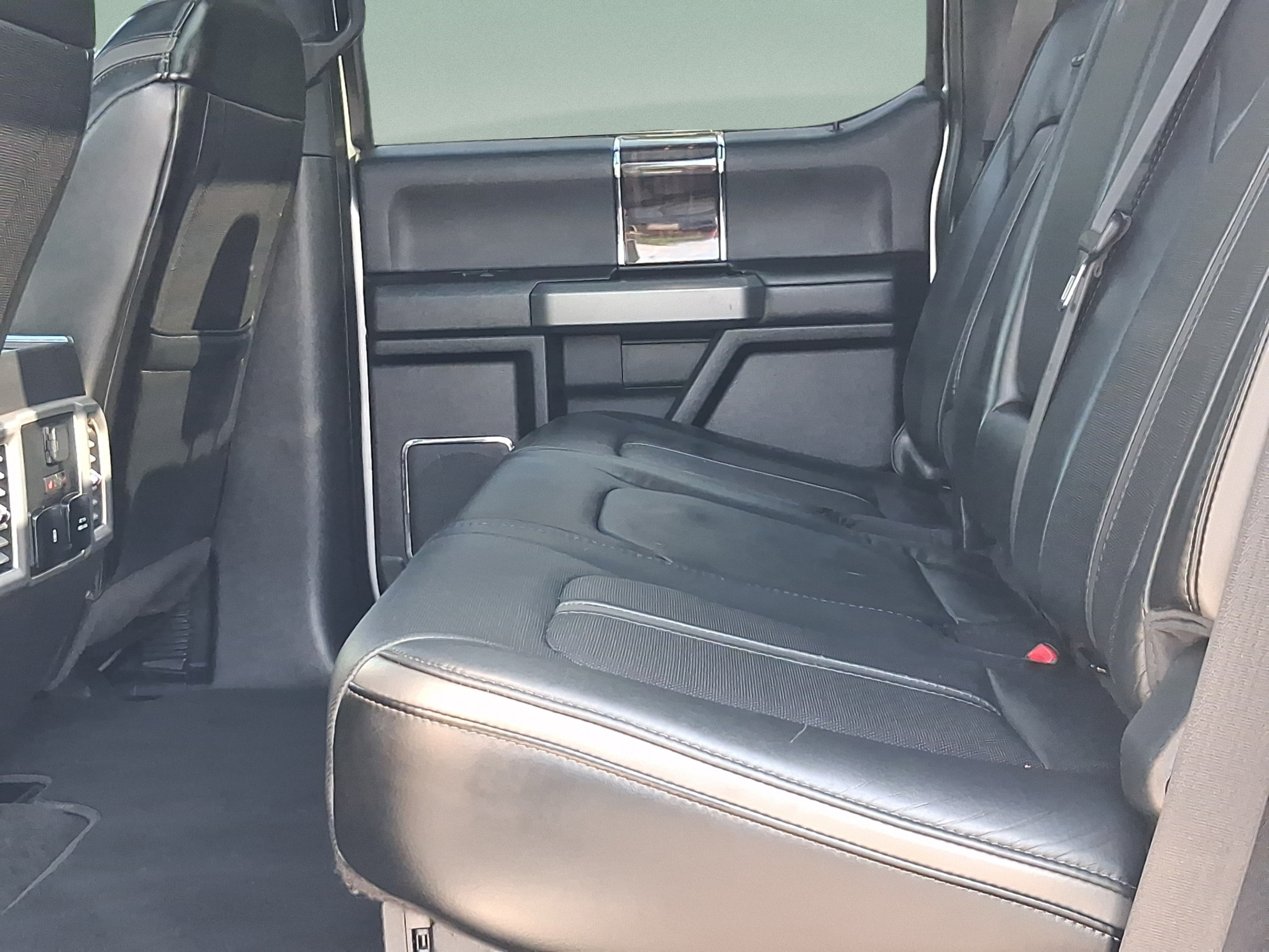 Used 2017 Ford F350 Platinum w/ Platinum Ultimate Package AWD/4WD image 13