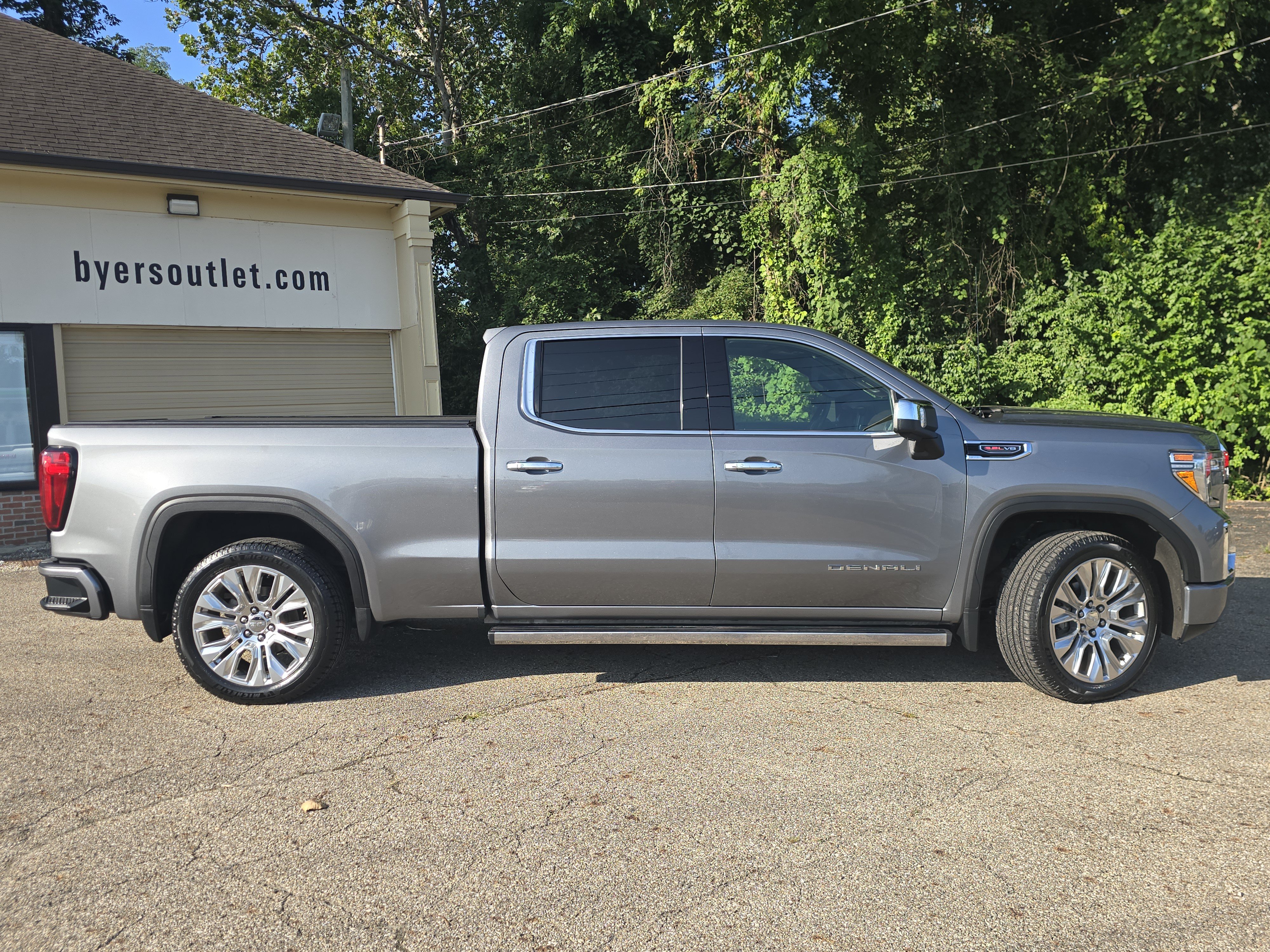 Used 2020 GMC Sierra 1500 Denali w/ Denali Ultimate Package AWD/4WD image 8