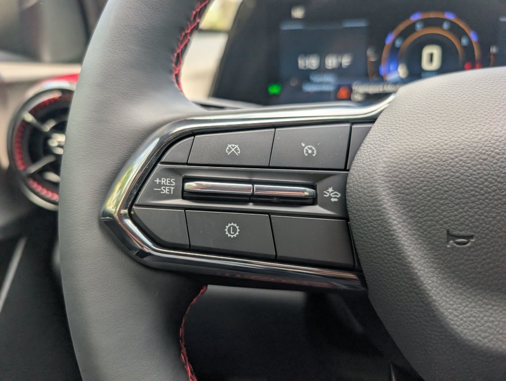 New 2027 Chevrolet Equinox RS FWD image 21