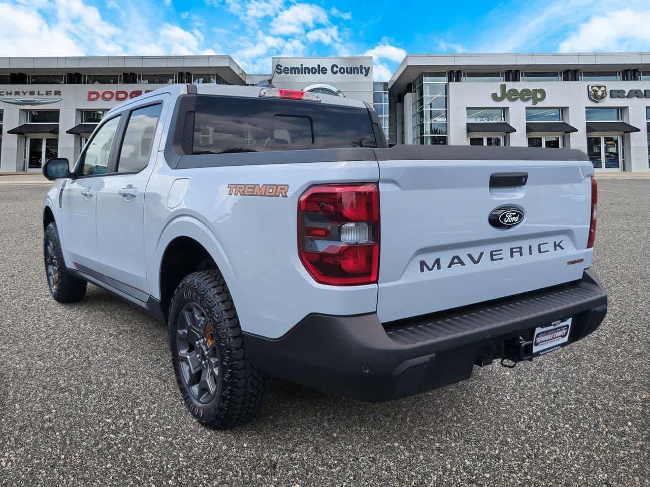 Used 2025 Ford Maverick Tremor AWD/4WD image 6