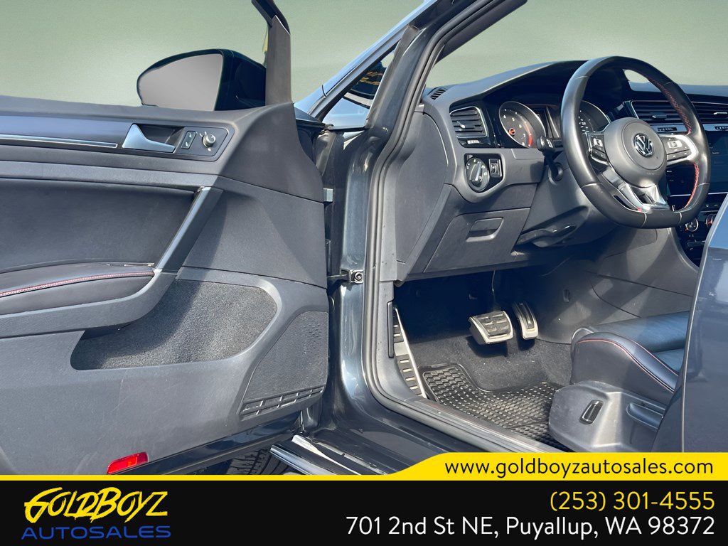 Used 2021 Volkswagen GTI SE image 19