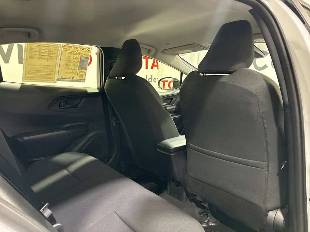 Used 2025 Toyota Prius Plug-In Hybrid FWD image 14