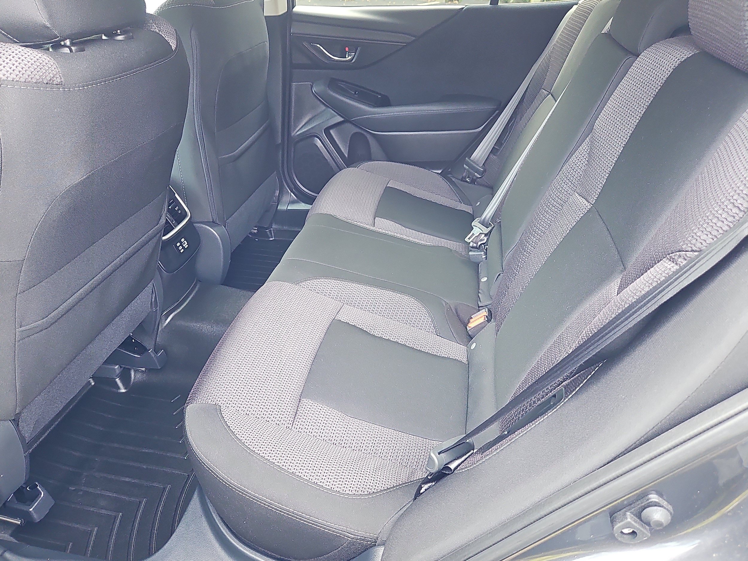 Certified 2025 Subaru Outback Premium AWD/4WD image 30