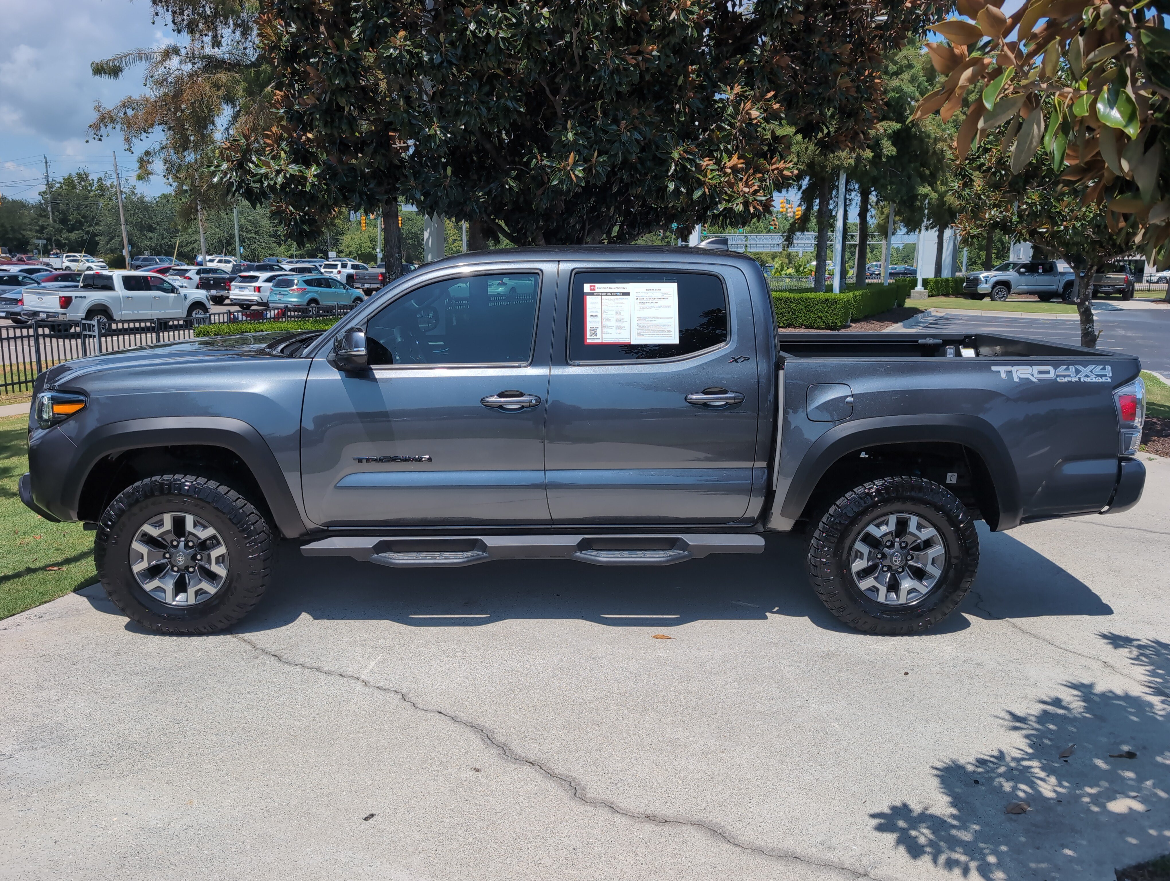 Certified 2023 Toyota Tacoma TRD Off-Road w/ Advanced Technology Package AWD/4WD image 7