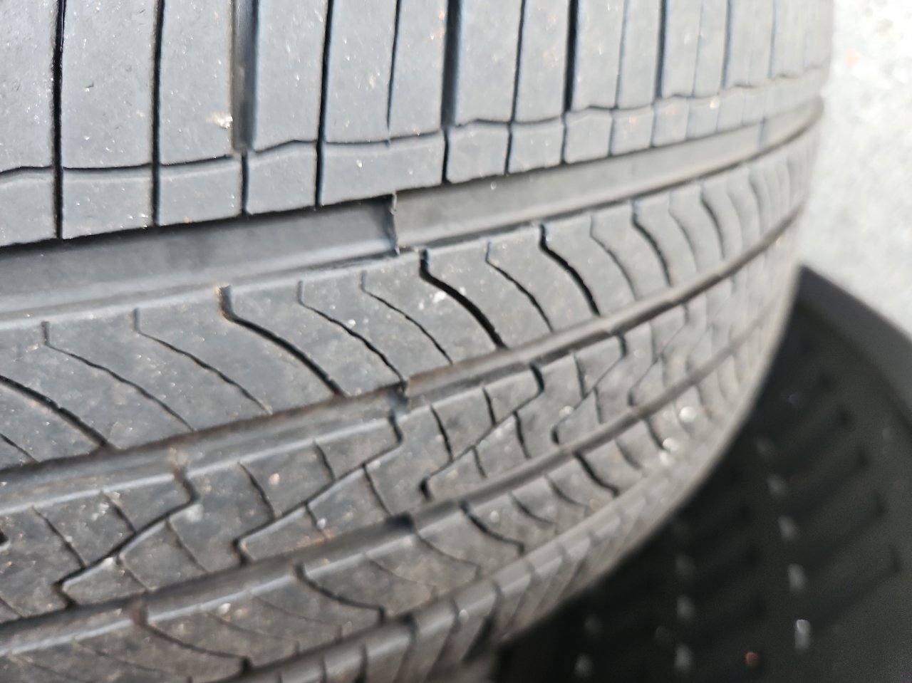 Used 2015 Hyundai Santa Fe Sport w/ Option Group 02 image 9