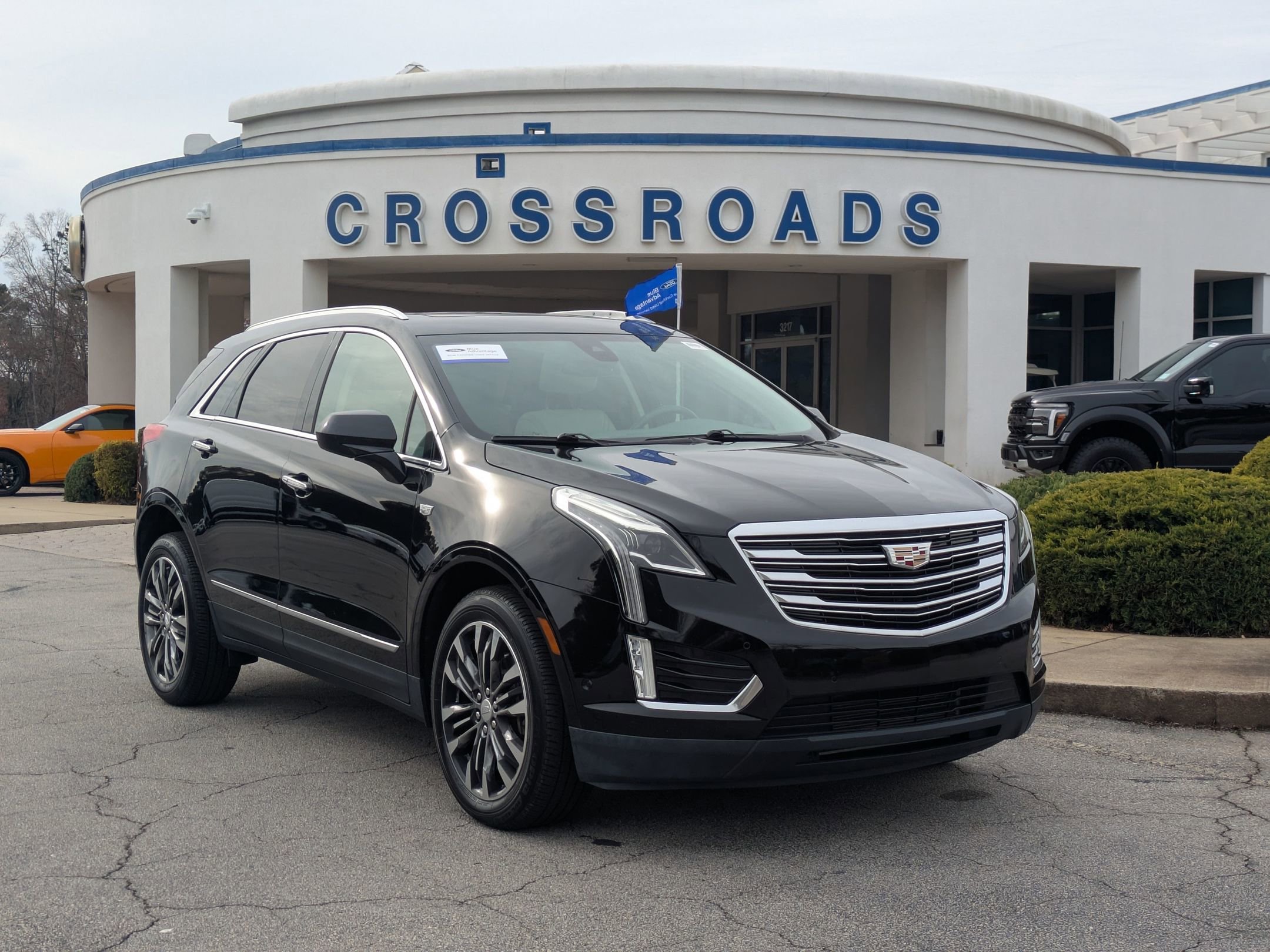 Used 2019 Cadillac XT5 Premium Luxury w/ Driver Assist Package image 1