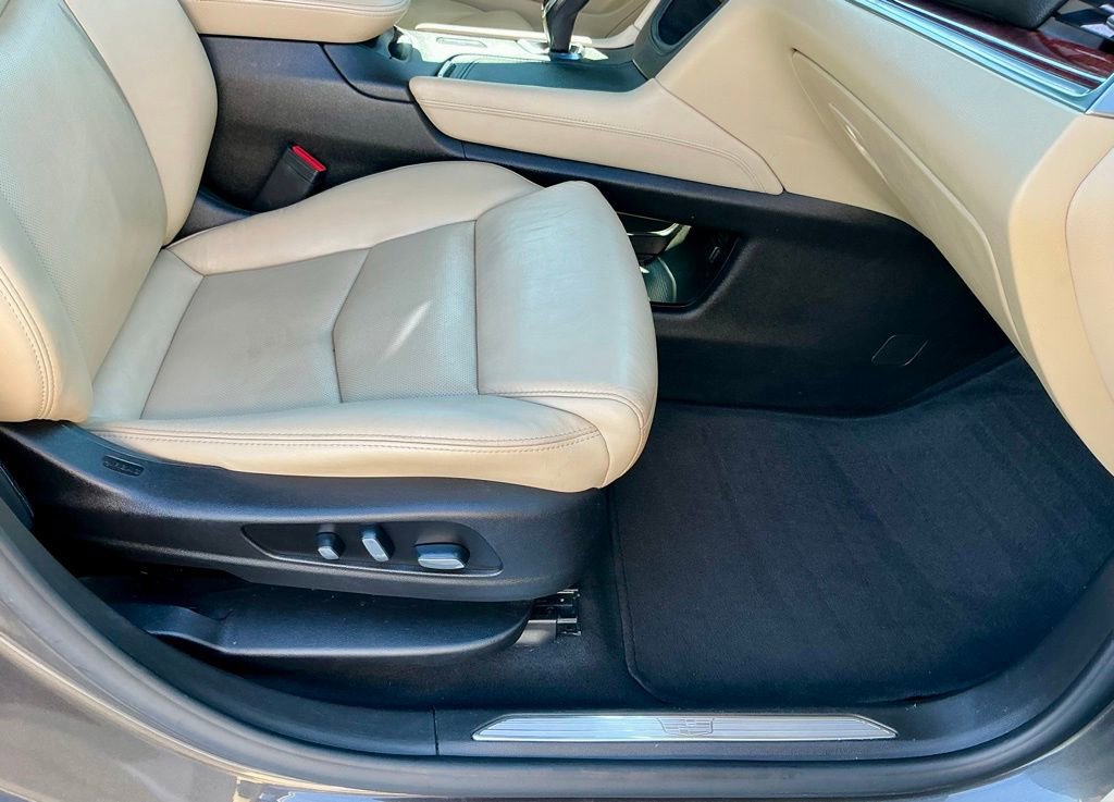 Used 2019 Cadillac XT5 Luxury FWD image 24