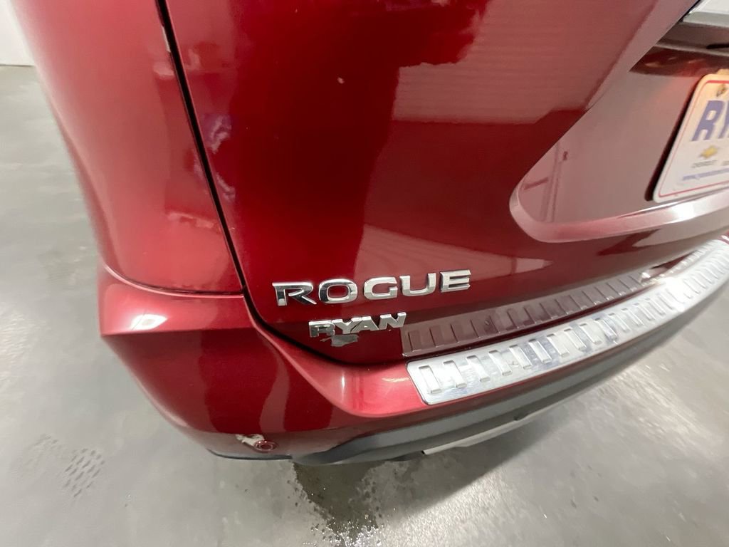 Used 2019 Nissan Rogue SL w/ Premium Package image 32