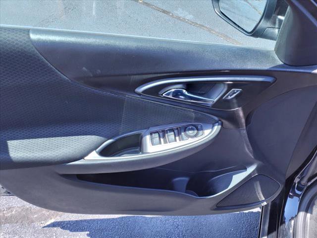 Used 2019 Chevrolet Malibu LT w/ Driver Confidence Package image 10