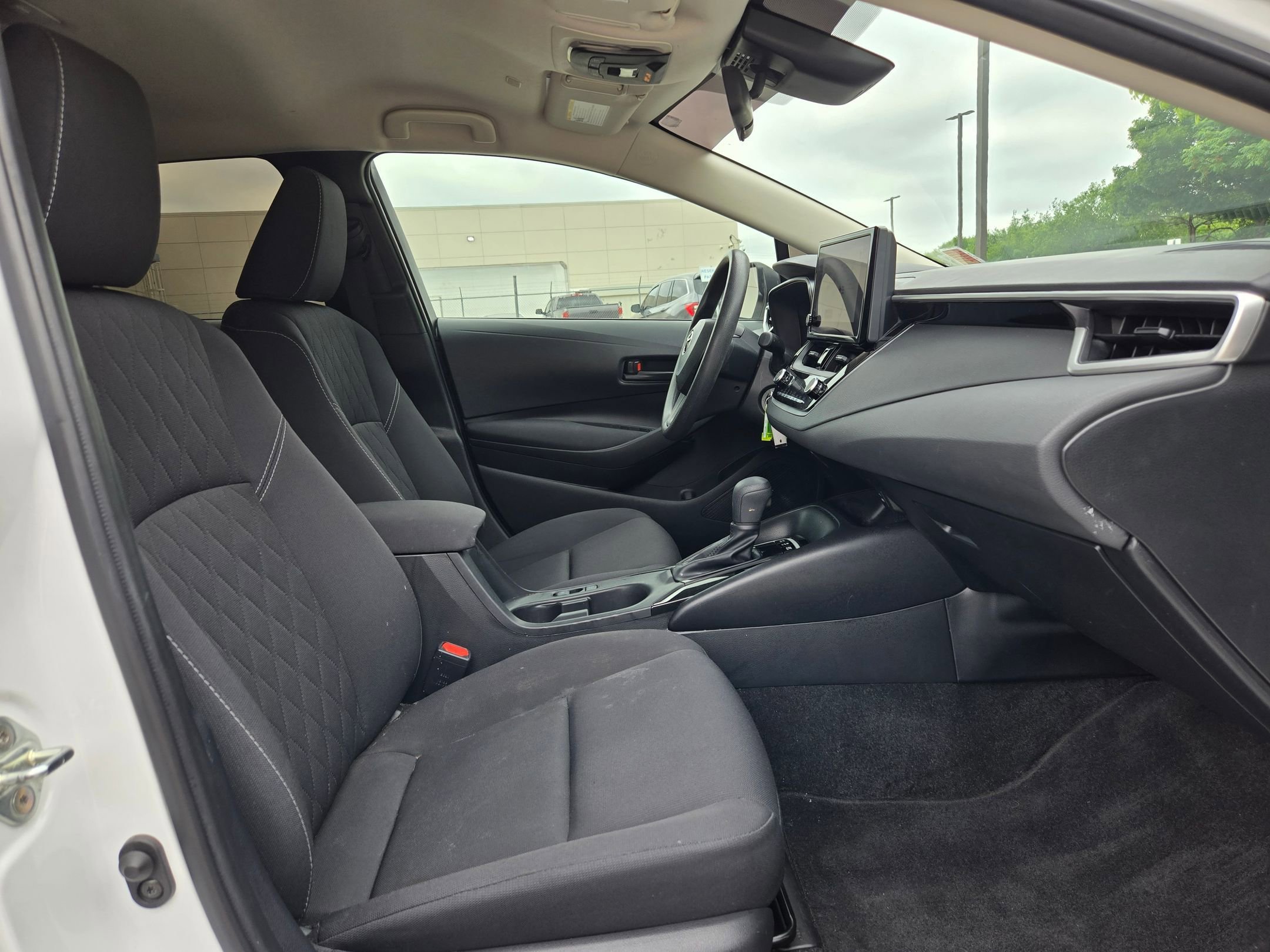 Used 2024 Toyota Corolla LE FWD image 26