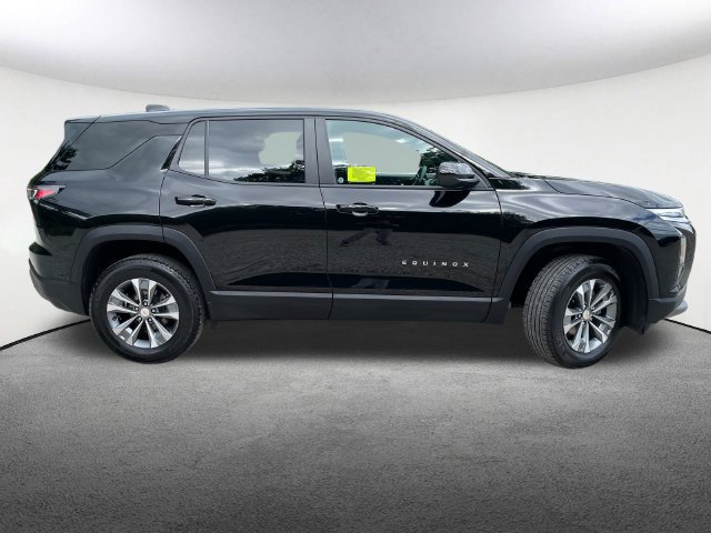 Used 2025 Chevrolet Equinox LT AWD/4WD image 15