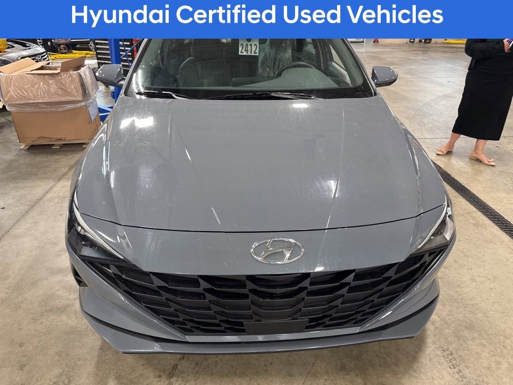 Certified 2021 Hyundai Elantra SEL w/ Convenience Package image 3
