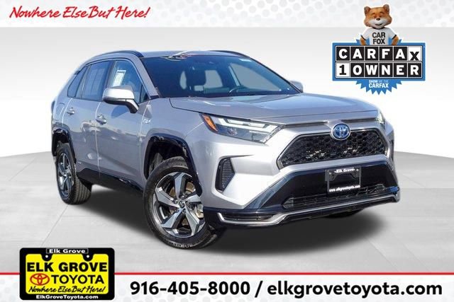 Used 2022 Toyota RAV4 SE image 1