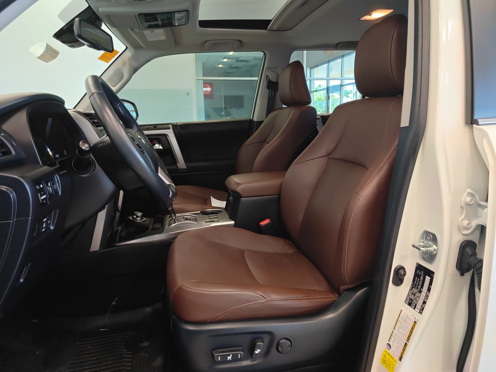 Used 2023 Toyota 4Runner Limited AWD/4WD image 10