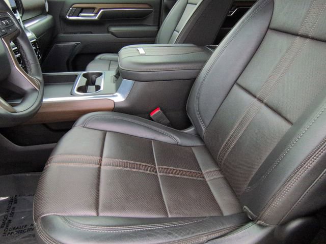 Used 2024 Chevrolet Silverado 2500 High Country w/ High Country Premium Package image 11