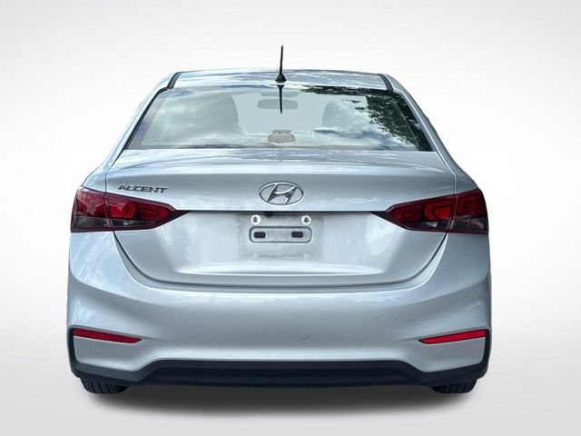 Used 2022 Hyundai Accent SE FWD image 4