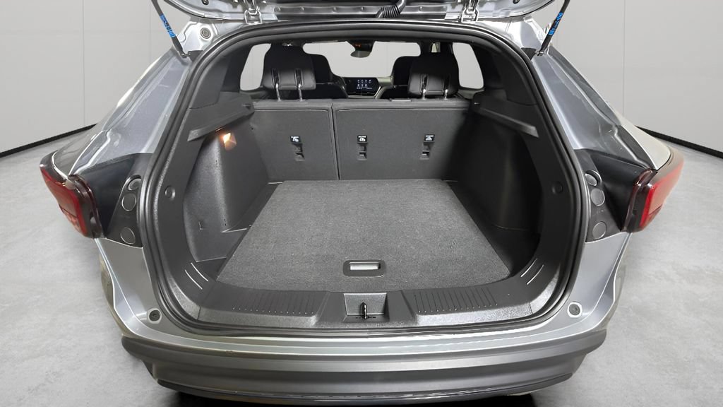Certified 2024 Chevrolet Trax RS w/ Sunroof Package FWD image 29