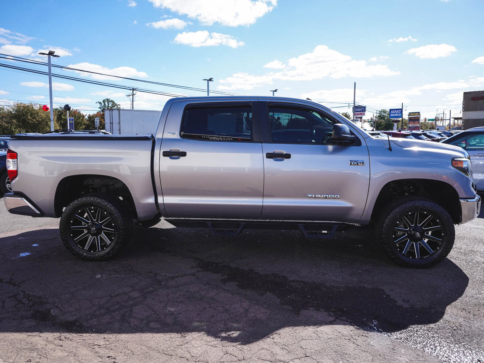 Used 2019 Toyota Tundra SR5 image 4